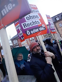 Martin Truckenbrodt und Angela Büchner an der Demo